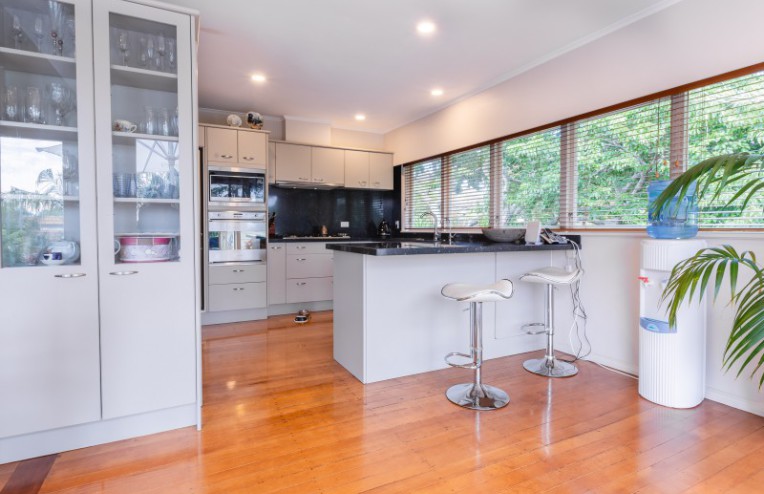 18 Bingley Avenue, Epsom