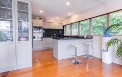 18 Bingley Avenue, Epsom