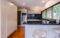 18 Bingley Avenue, Epsom