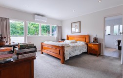 18 Bingley Avenue, Epsom