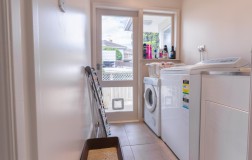 18 Bingley Avenue, Epsom