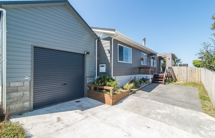 16b Woodridge Road