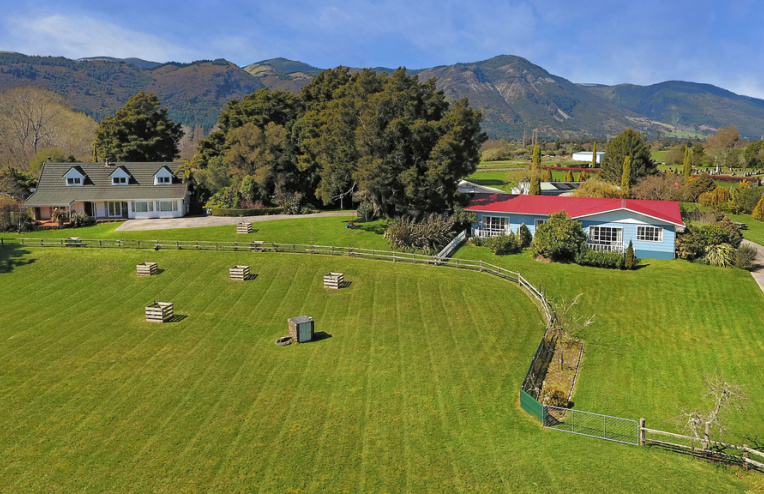 17 Hamama Road, Takaka