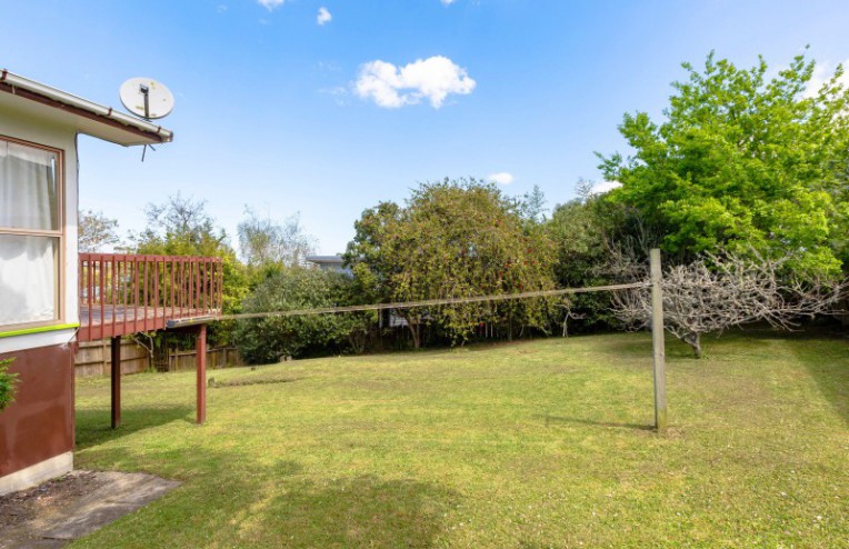 382 East Coast Road, Sunnynook