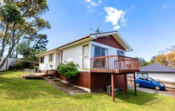 382 East Coast Road, Sunnynook